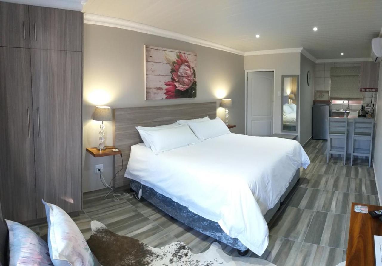 Schnehage Self Catering Apartamento Bloemfontein Exterior foto